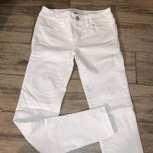AMERICAN EAGLE white jeans size 0